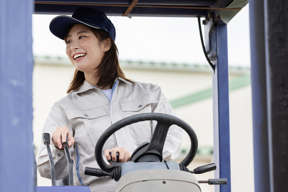 フォークリフト講習当日の服装と必要な持ち物